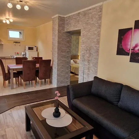 Tamasi Nyaralohaz Διαμέρισμα *