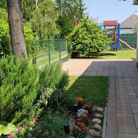 Tamasi Nyaralohaz 公寓 Balatonmáriafürdő